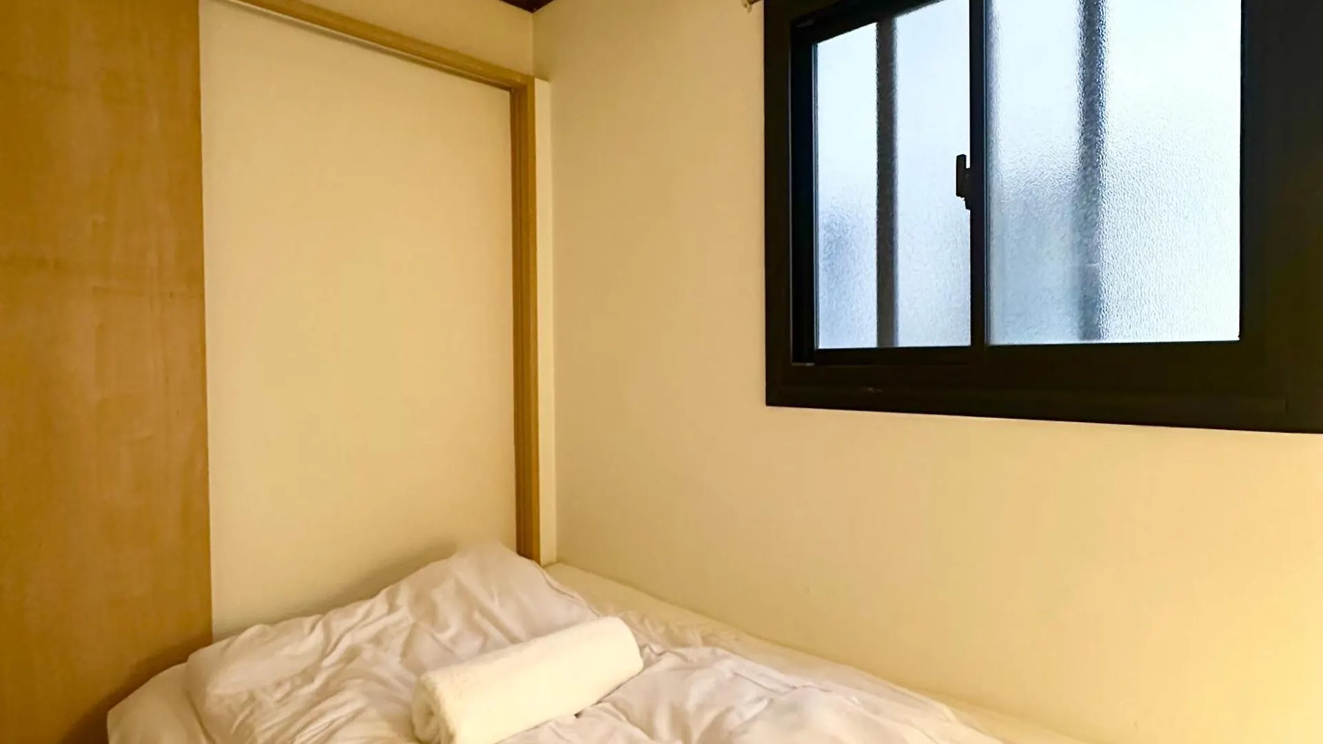 Apartment Ookubo Hills Family Home Tokyo