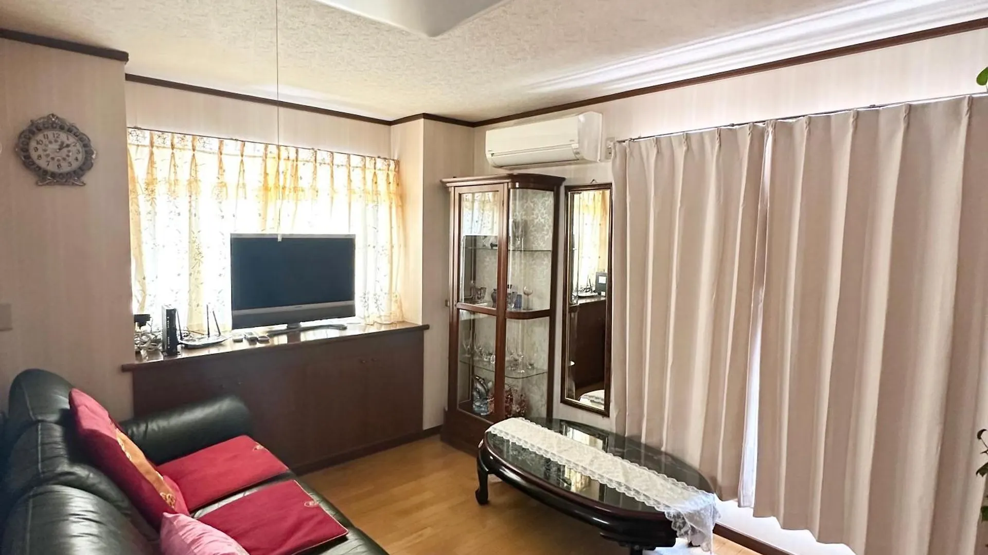 Ookubo Hills Family Home Tokyo Apartment