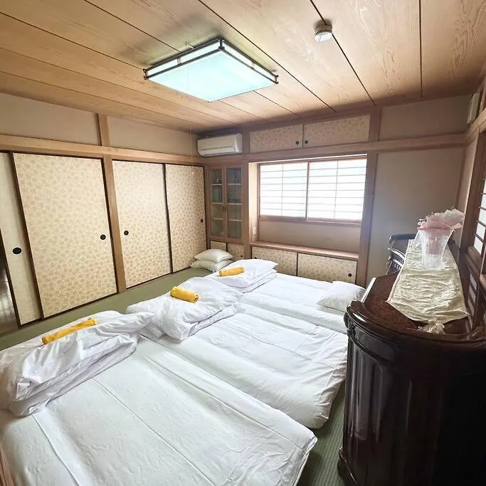 Ookubo Hills Family Home Tokyo Apartment