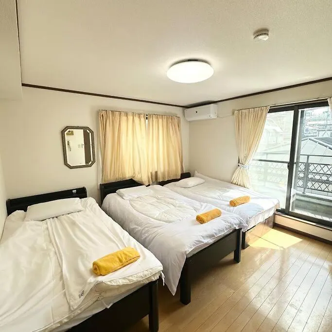 Ookubo Hills Family Home Tokyo Apartment